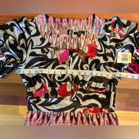 Sele Swirls & Paisley silk top, size M, NWT - Picture 5 of 8
